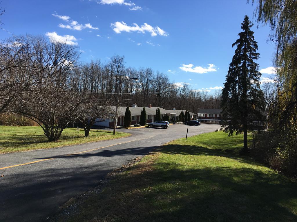 玛霍帕克经济汽车旅馆 Mahopac 外观 照片